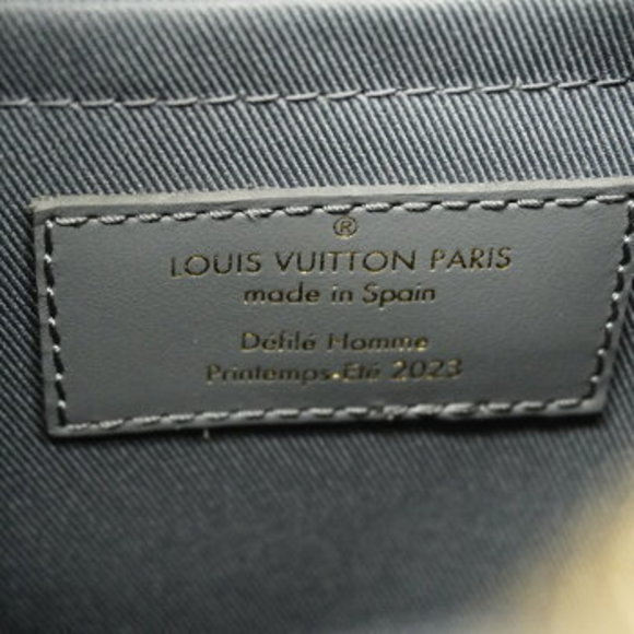 Louis Vuitton Cruiser Messenger Shoulder Bag - Picture 5 of 6
